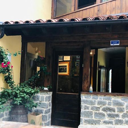 Albergue Villa De Bulnes Exterior foto